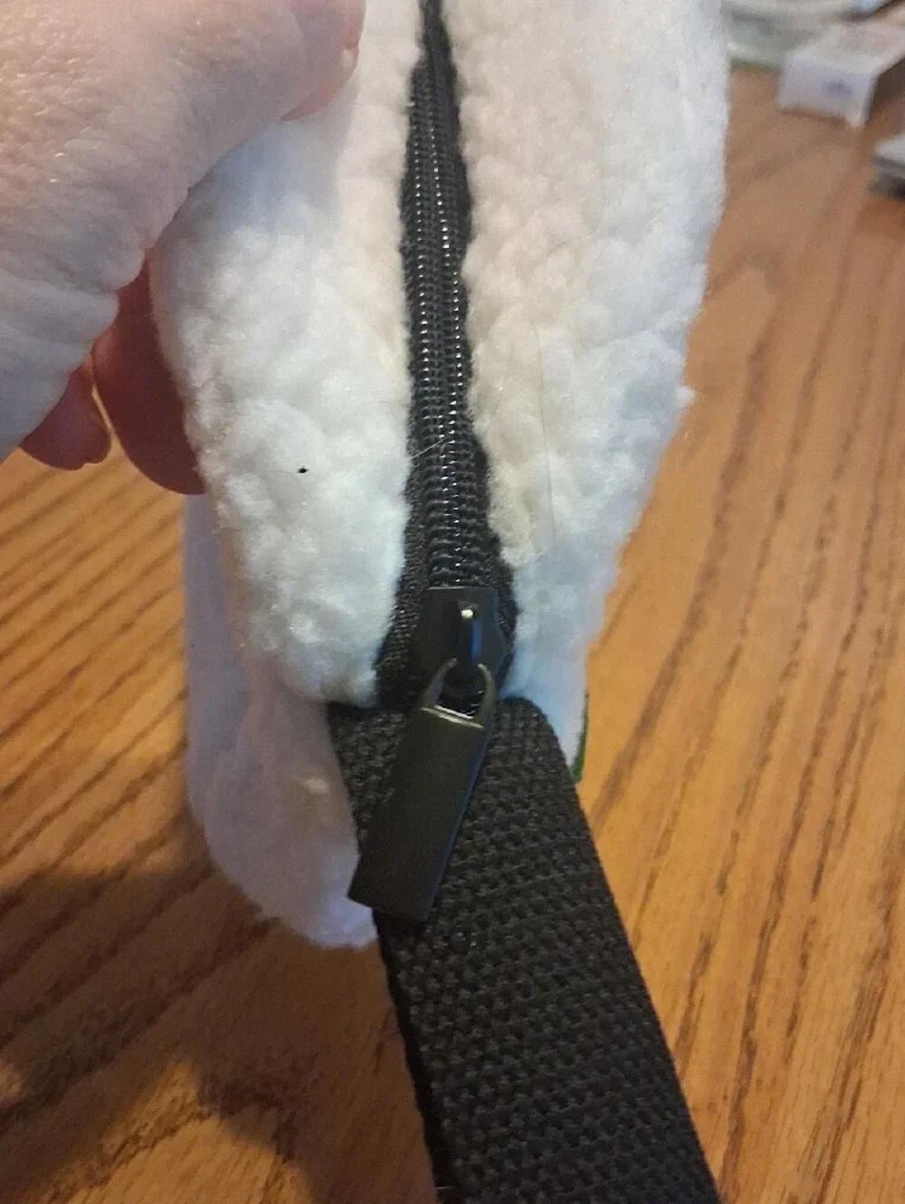 Kate Spade white/cream Sherpa-Style Wrist Bag